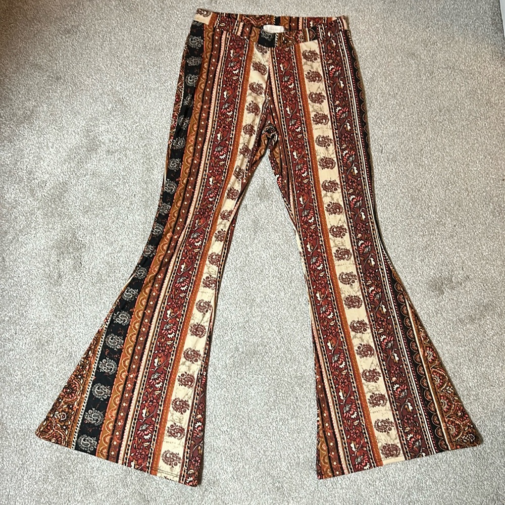 ALTAR’d STATE Size M flare leg pants. SUPER SOFT!